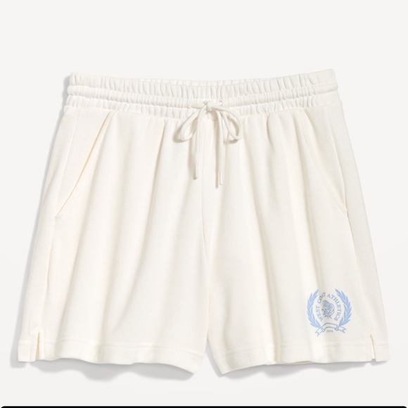 NWT OLD NAVY Extra High-Waisted Shorts -- 3-inch inseam Color: Sea Salt - Picture 5 of 7